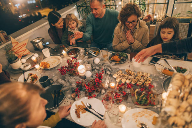 istock My family at Thanksgiving dinner 862325756
