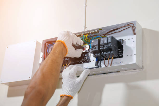istock Repairing electric in home 862342412