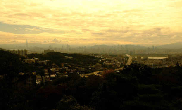 istock Seoul Cityscape at Sunrise 862358874