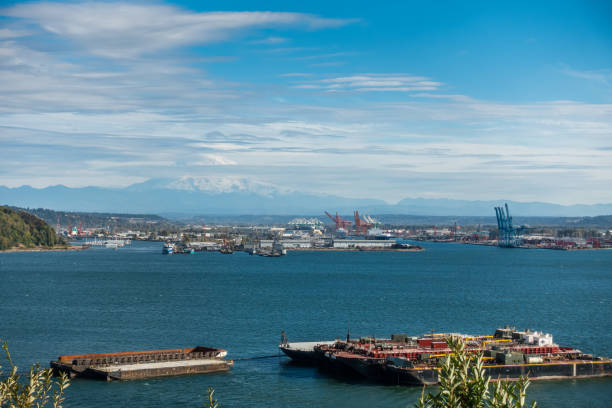 istock Tacoma Port And Rainier 2 862371436