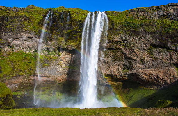 istock The most famoust Icelandic waterfall - Seljalandsfoss 862376620