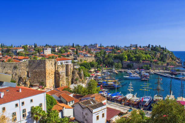 istock Harbor in old town Kaleici - Antalya, Turkey 862381586