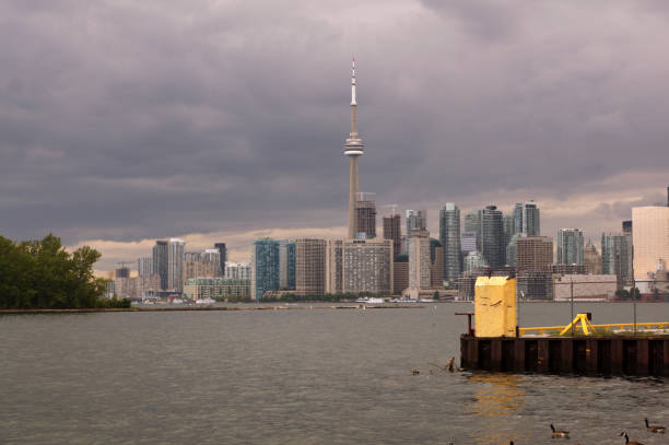 istock Toronto Skyline From A Distance 862487826