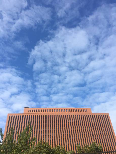 istock blue sky in seoul_6 862519132