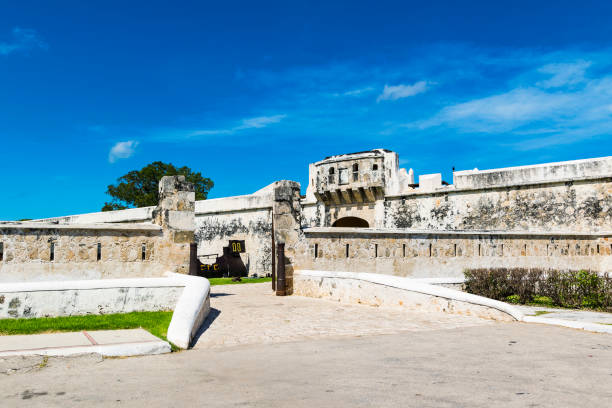 istock Gate of Land, Campeche 862522130