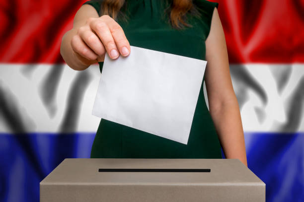 istock Election in Netherlands - voting at the ballot box 862557236