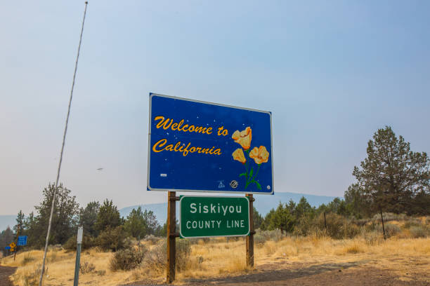 istock Welcome to California state line sign 862575496