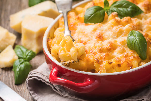 istock Mac and cheese, american style pasta 862601102