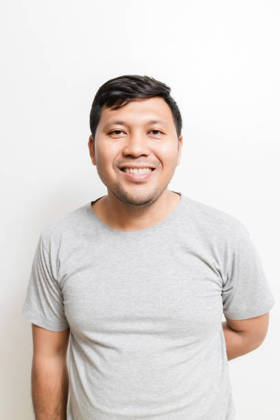 istock Asian man in gray t-shirt 862611734
