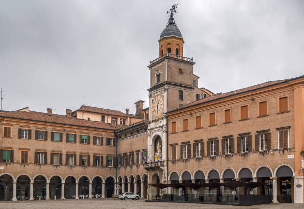 istock Modena town Hall, Italy 862629744