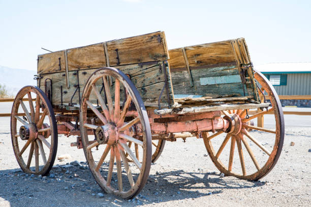 istock Old, Wooden Cart 862660402