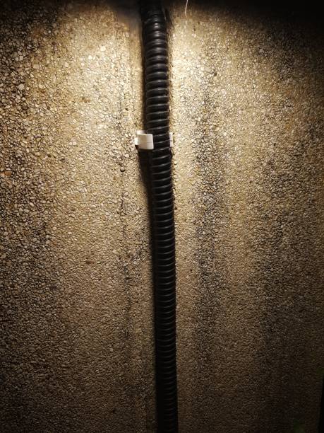 istock Sueface washed gravel with black wire 862703500