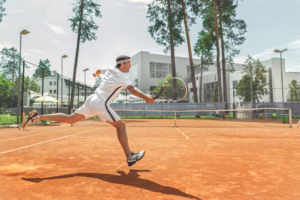 istock Man ready for getting pitch on court 862703898
