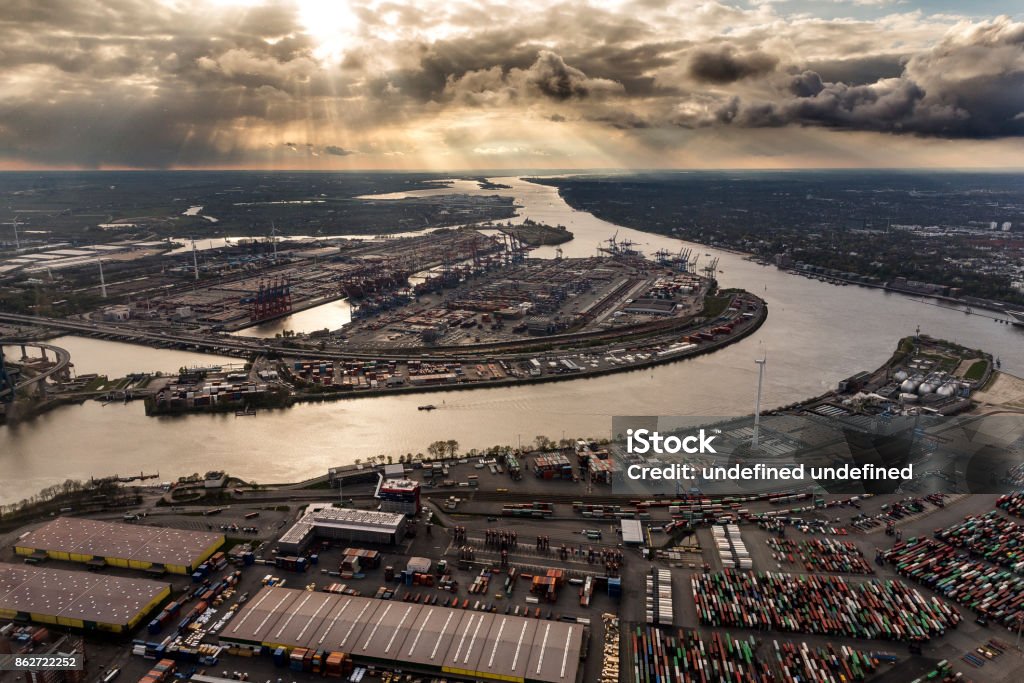 Luftaufnahme Hamburg - Royaltyfri Hamnanläggning Bildbanksbilder