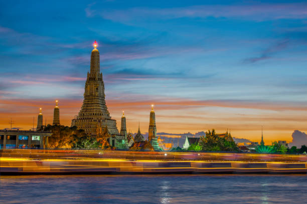 istock Wat Arun Temple in Thailand at twilight. 862736296