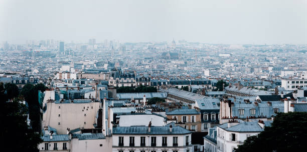 istock Paris, Montmartre - Rooftops And Residential Buildings 862805934