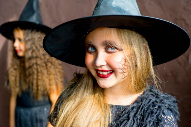 istock Girl in witch costume 863019680