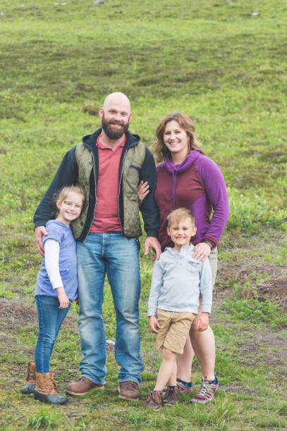 istock Family hike on Alaska mountain! 863106064