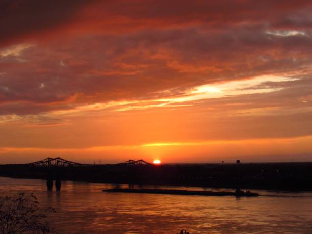 istock Sunset on the Mississippi River 863259916