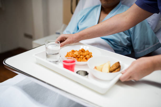 istock Hospital food for patients 863300910