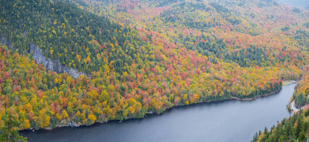 istock Cliff over Lower Ausable Lake in Adirondacks 863307350