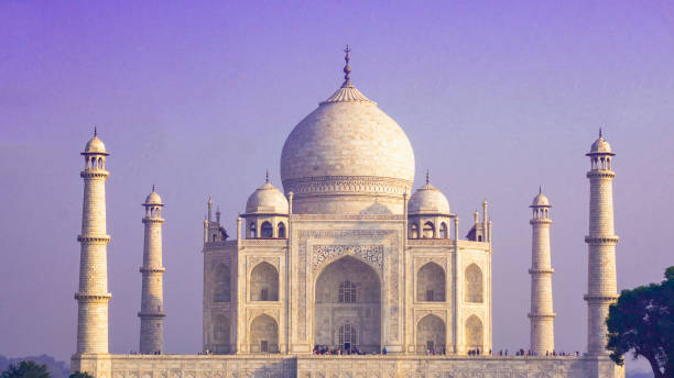 istock Taj mahal, agra india at sunrise view 863323206