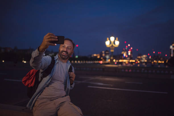 istock Selfie time in London 863339942