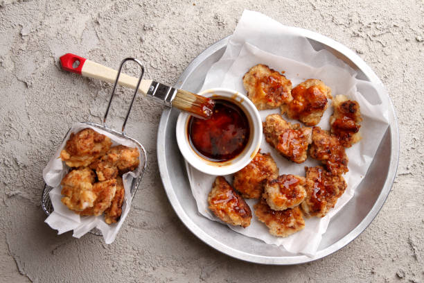 istock Chinese general tso's chicken or nuggets 863392274