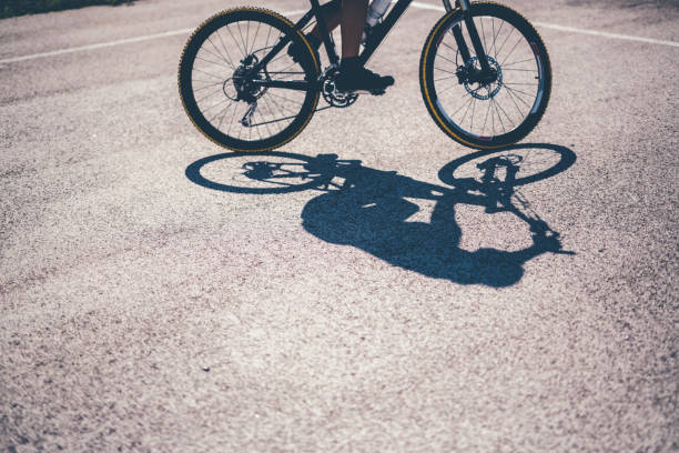 istock Sports girl with a bicycle 863520632