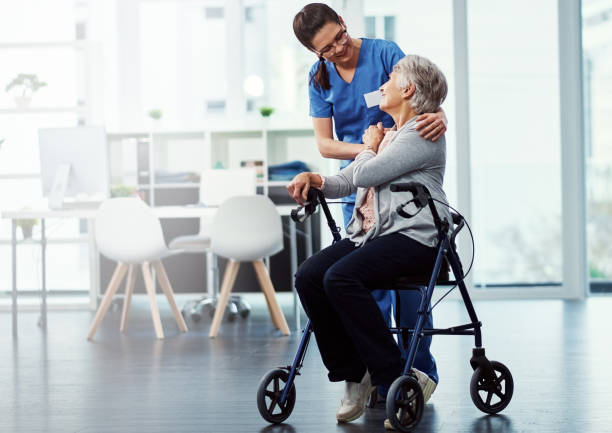 istock She gives her patients 100% 863549522
