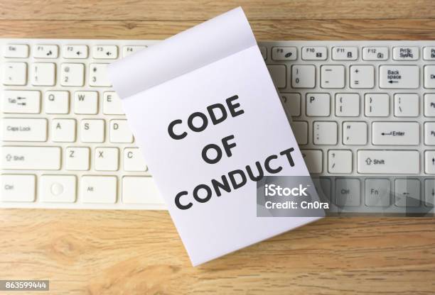 Code Of Conduct Wort Auf Notizblock Stockfoto und mehr Bilder von Soziales Thema - Soziales Thema, Code, Geschäftsleben