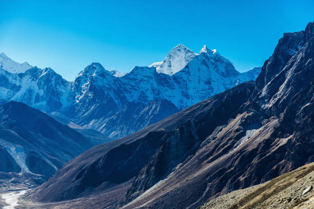 istock Snowy mountains of the Himalayas 863614140