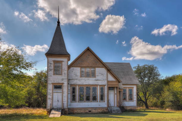 istock Old church in Rural Texas 863705402