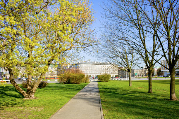 istock Saxon Garden in Warsaw 863739078