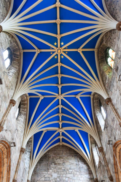 istock St Giles' Church, Scotland 863765650