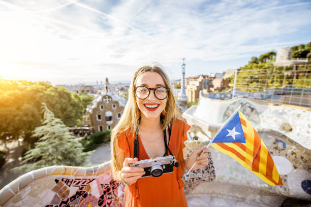 istock Woman traveling in Barcelona 863826580