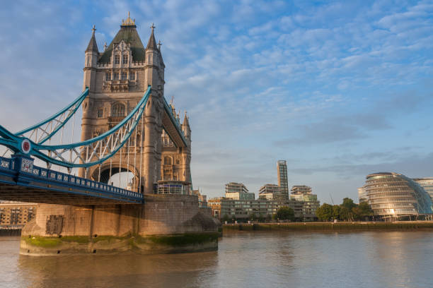 istock Tower Bridge in the morning, London, England 863833364