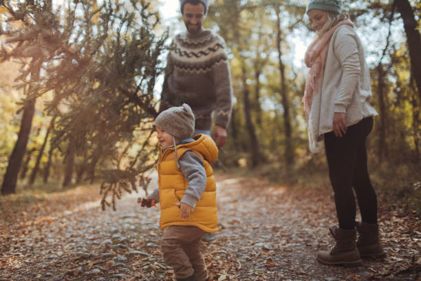 istock Carrying our Christmas tree home 863881334
