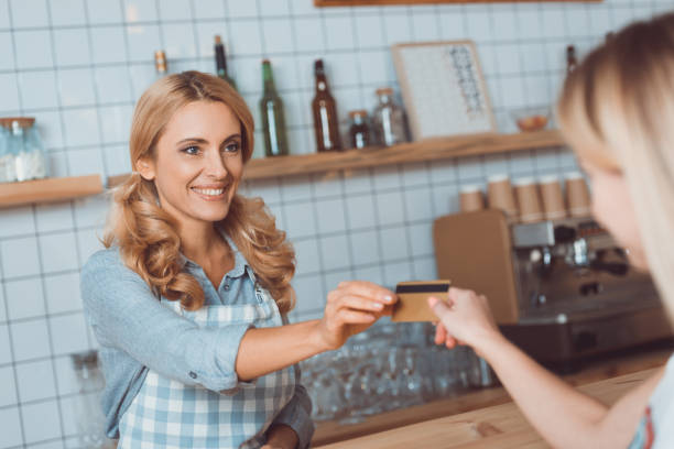 istock payment with credit card in cafe 863884688