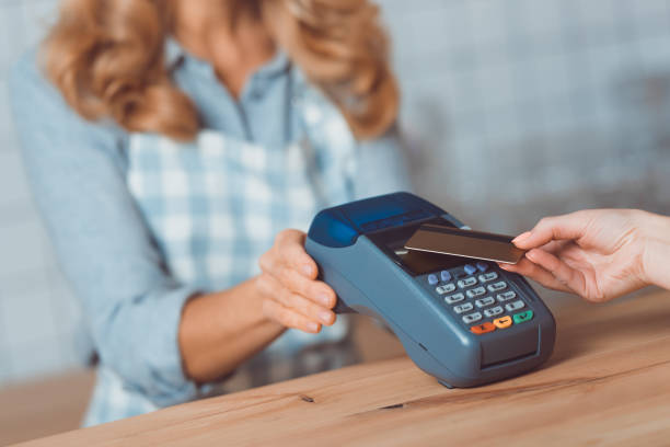 istock payment with credit card and terminal 863886858