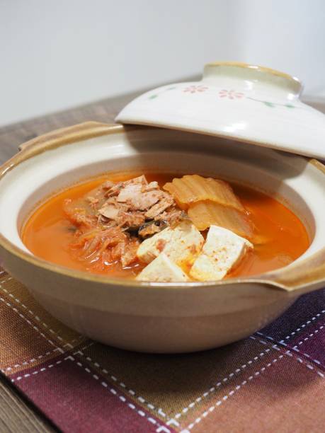 istock Korean food Kimchi stew 864110808
