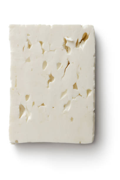 queijo: queijo de feta isolado no fundo branco - queijo feta - fotografias e filmes do acervo
