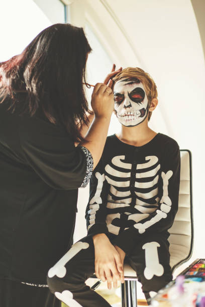 Pintura de cara, proceso Colección de foto de calavera casero Pintura de cara, proceso Colección de foto