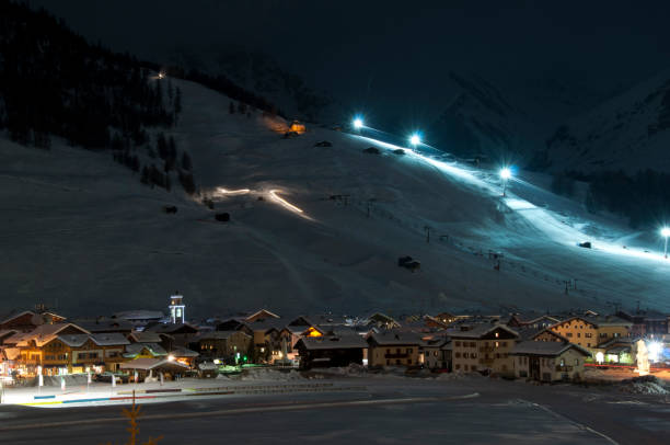 istock Ski village night scenario 864172420