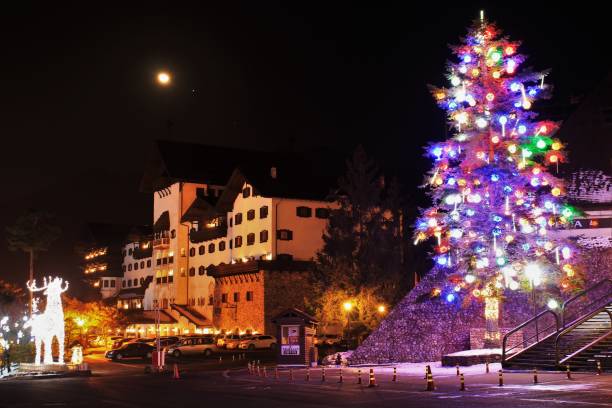istock Christmas night city landscape 864176862