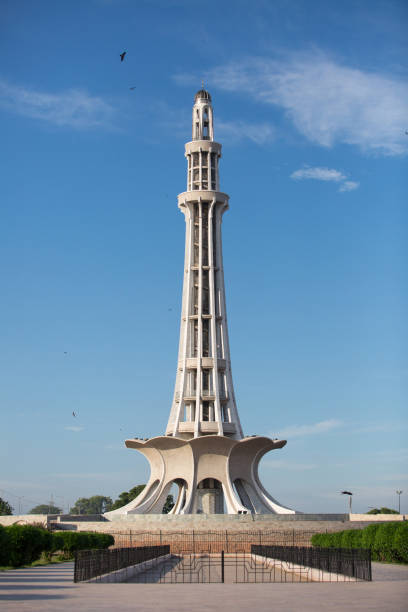 Minar-e-Pakistan - Tower of Pakistan monument Minar-e-Pakistan - Tower of Pakistan monument lahore pakistan photos stock pictures, royalty-free photos & images