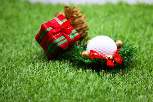 istock Merry Christmas to golfer 864209654