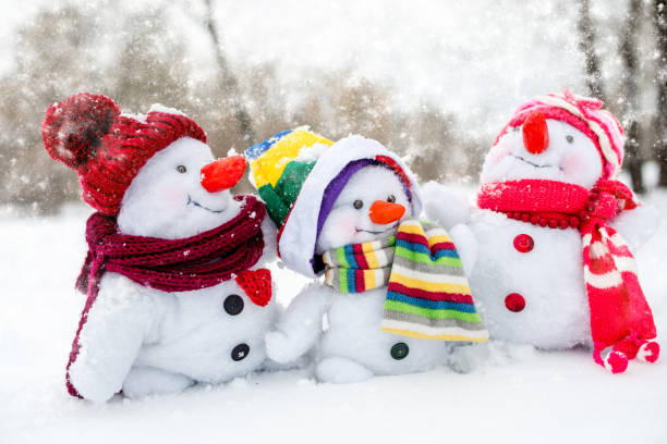 istock Happy snowman family 864246676