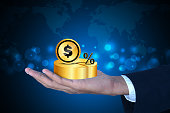 mann-dollar-und-prozentsatz-anzeichen.jpg?b=1&s=170x170&k=20&c=J87b7WrY5LljPZKeKalc7kyBx7YhExqJSn2MTV9Fi4I=