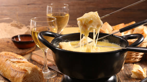 istock cheese fondue 864316124